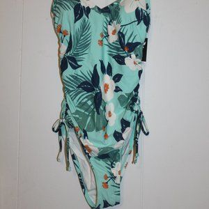 Woman's V-Neck One piece Swimsuit  Size S